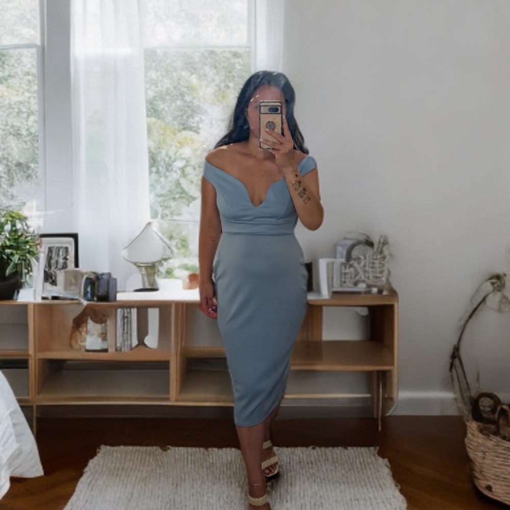Boohoo Elegant Off-Shoulder Gray Midi Dress
